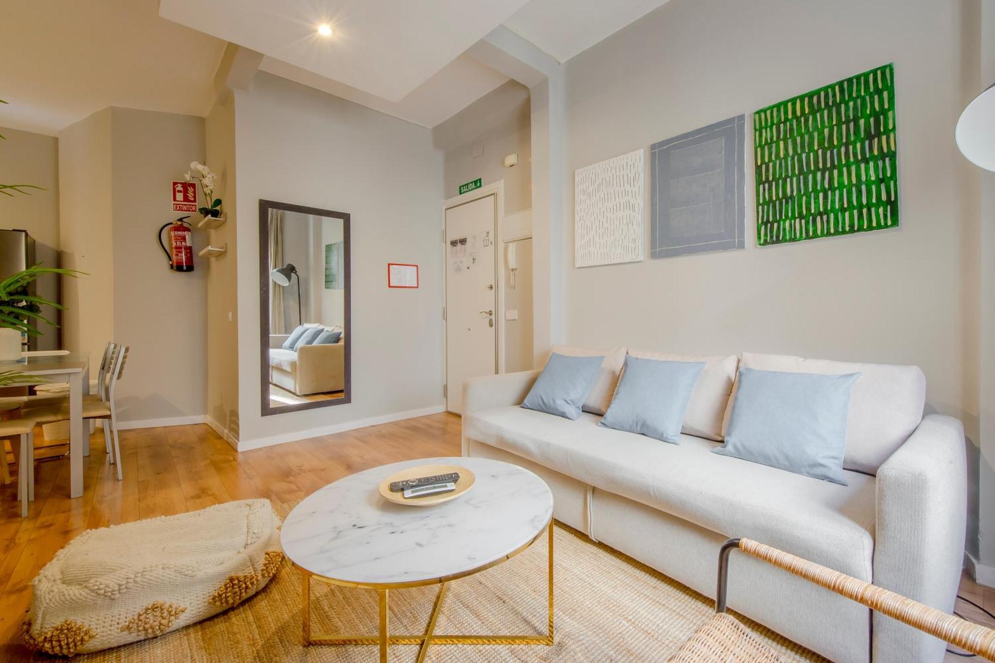 מדריד Excelente Piso De 3 Habitaciones En La Latina-Centro מראה חיצוני תמונה